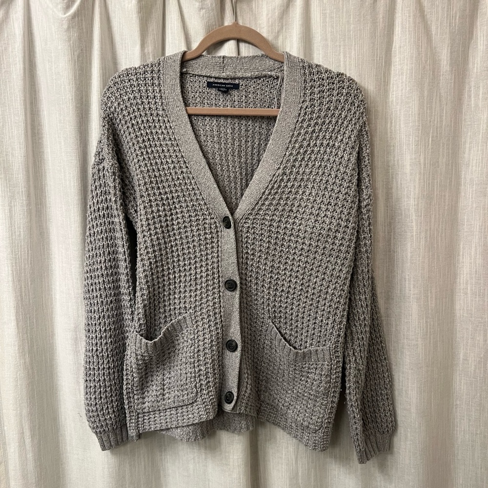 Chunky American Eagle cardigan